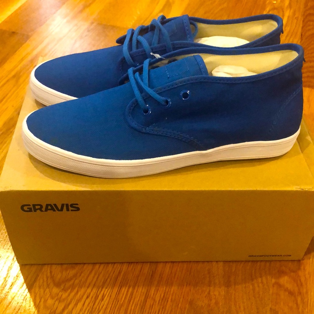 Gravis quarter blue shoes (unisex) size 8.5